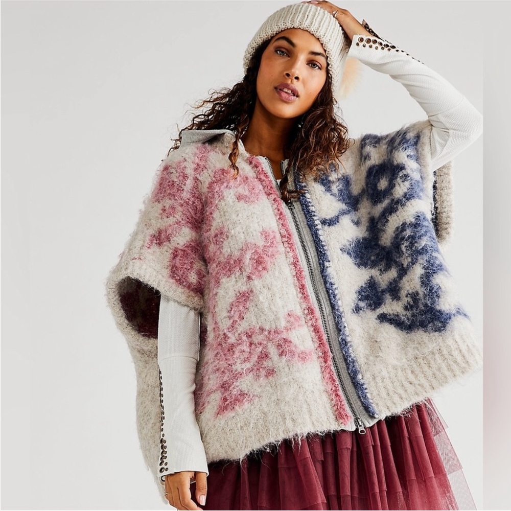 NWT Free People Rare Thing Poncho